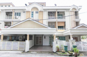 Penang Sweet Home near PISA